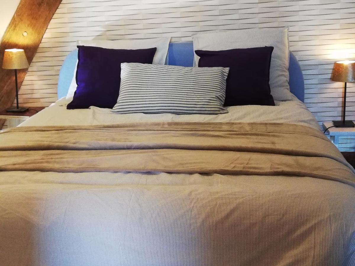 Le Monticule Bed & Breakfast Tardes Bagian luar foto