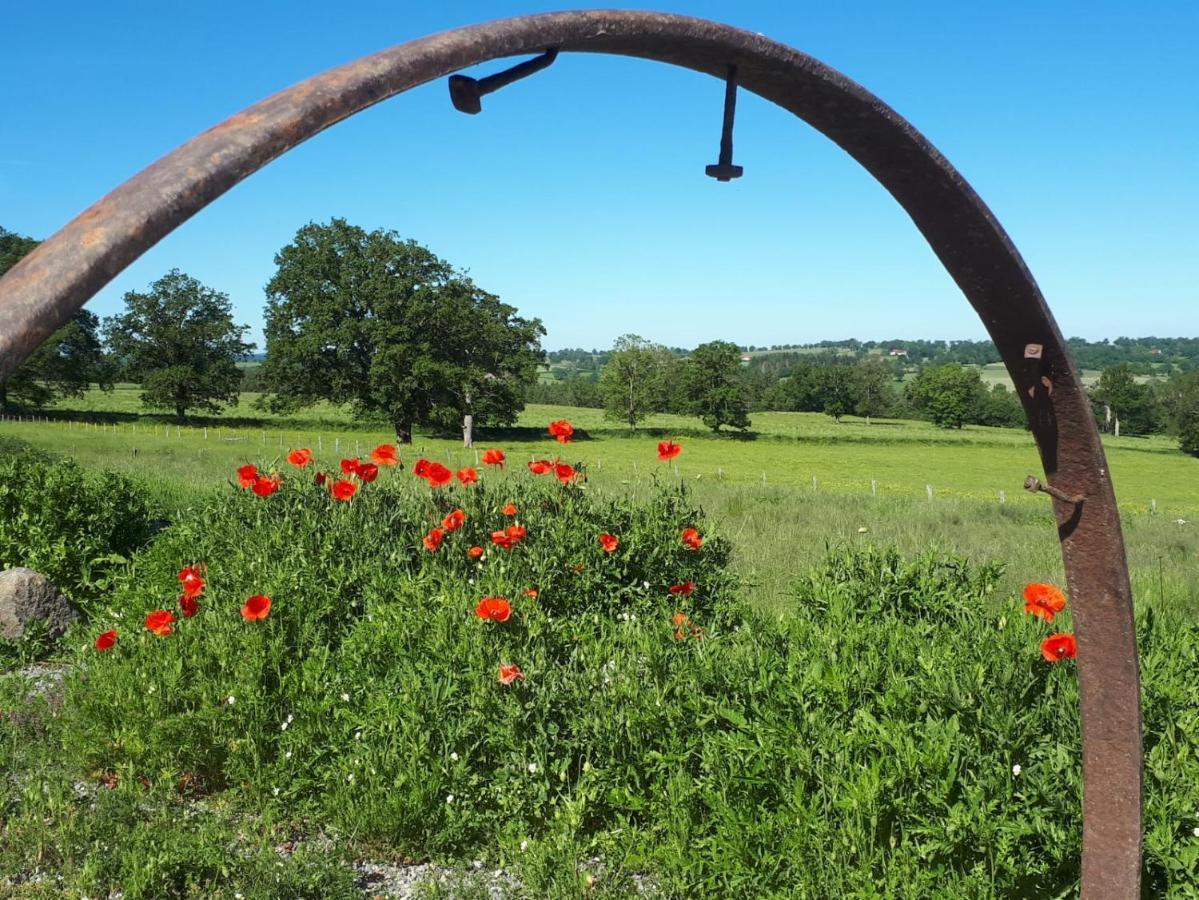 Le Monticule Bed & Breakfast Tardes Bagian luar foto