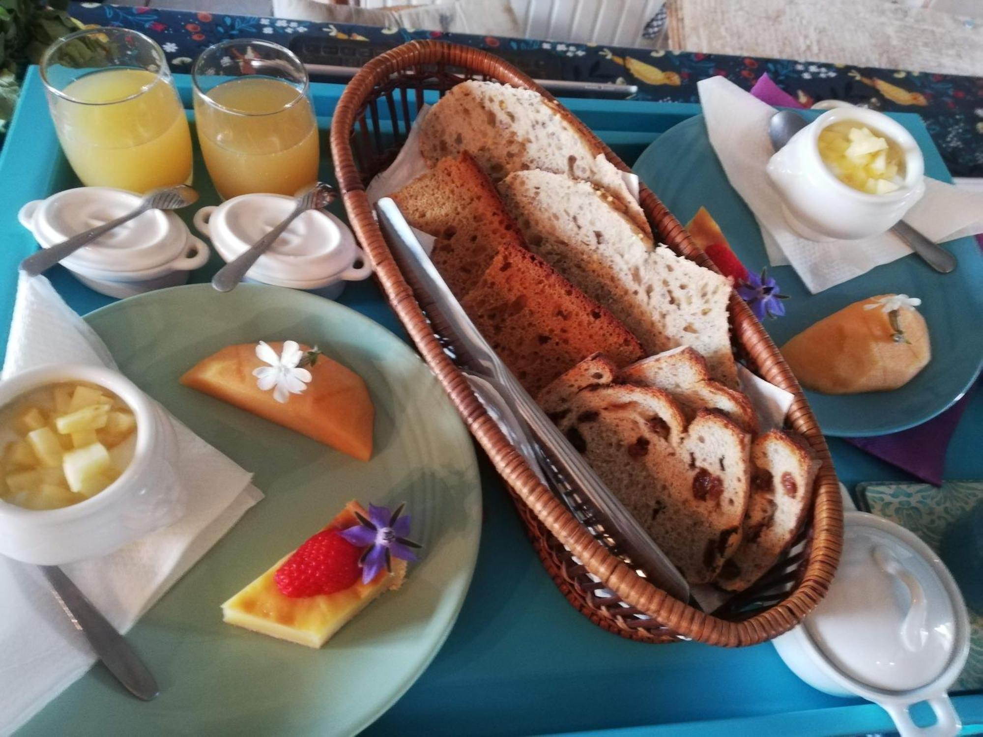 Le Monticule Bed & Breakfast Tardes Bagian luar foto